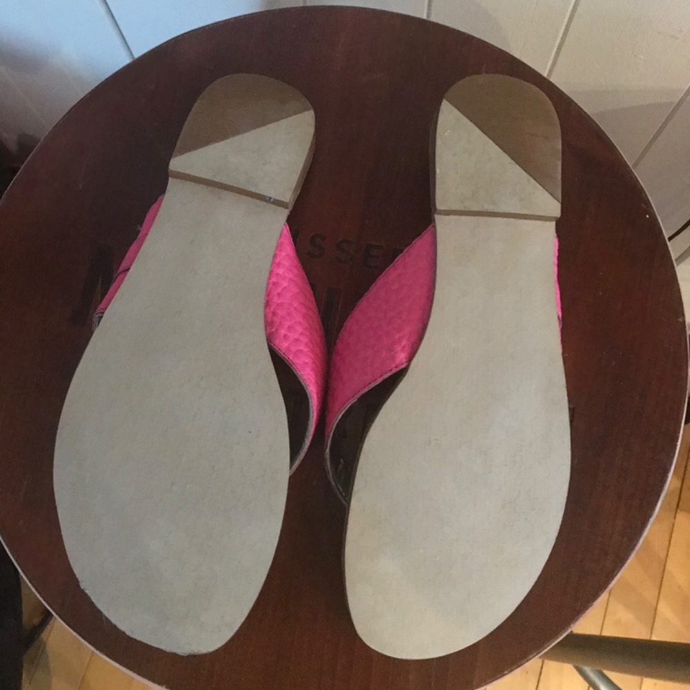 Halston - Picture 5 of 5